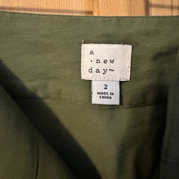 Target a new day Button Front Cargo Skirt Women’s SZ 2 in Olive Green - Picture 4 of 4